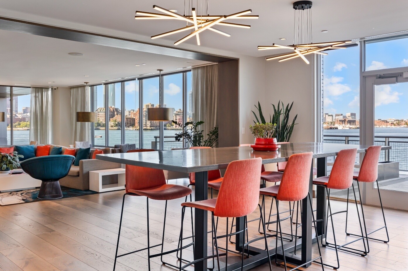 Clippership Int Amenities Loungebarseatingaltview September2025